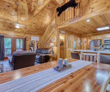 Huckleberry Hideaway