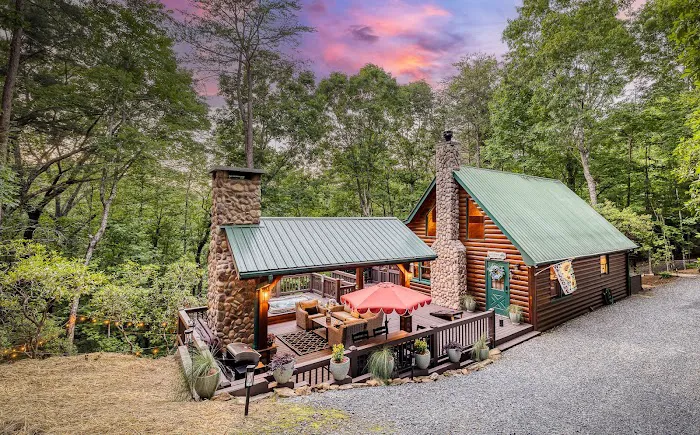 Huckleberry Hideaway Picture 10