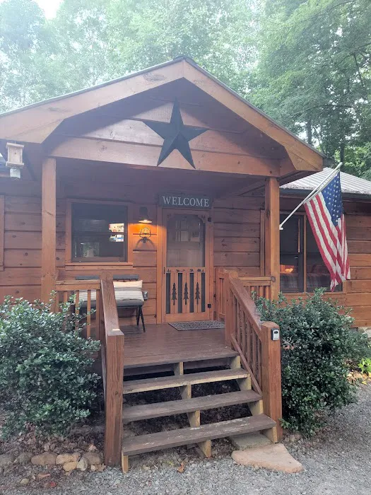 Lewis Lakeside Cottage Picture 2