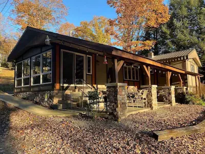 Treeborn Lodge Picture 1