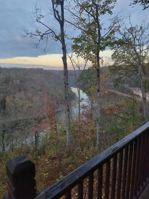 Bear Bluff Retreat above Center Hill Lake Picture 3