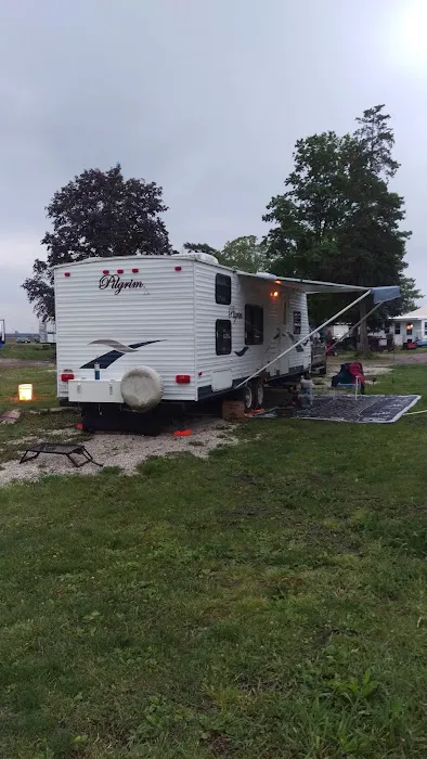 Cozy Corners Campground Picture 4