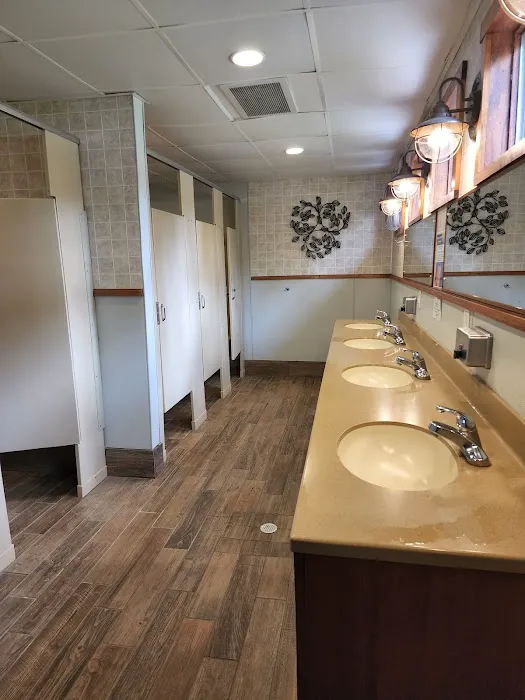 Nature's Way RV Park Picture 5