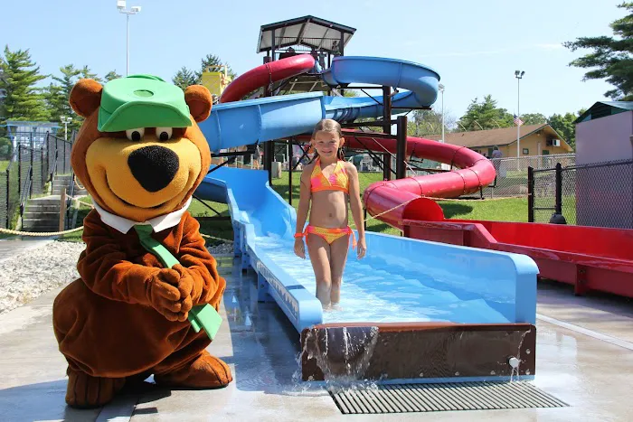 Jellystone Park Camp-Resort in Caledonia, WI Picture 1