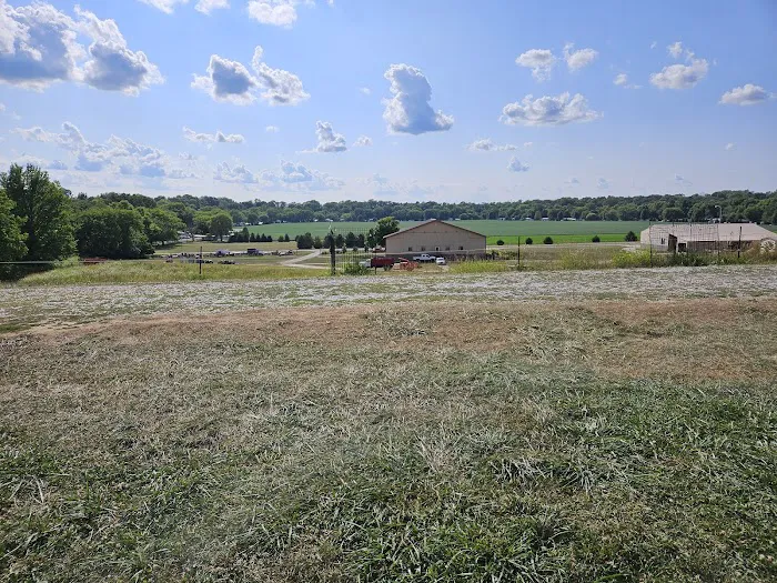 Riverfront private campground Picture 2