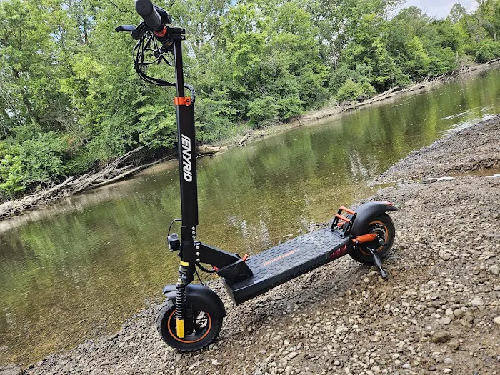 Riverfront private campground Picture 4