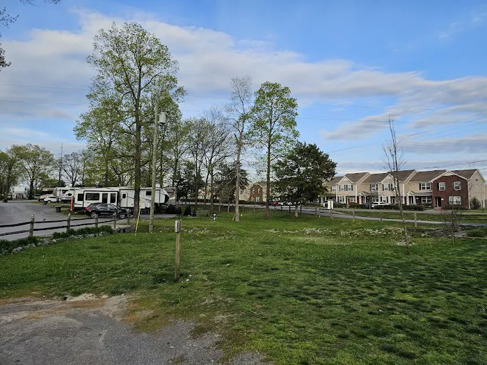 Nashville I-24 Campground. Picture 8