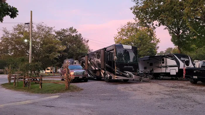 Nashville I-24 Campground. Picture 6