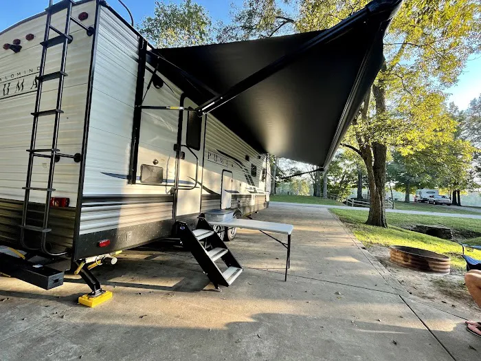 Lock A Campground Picture 1