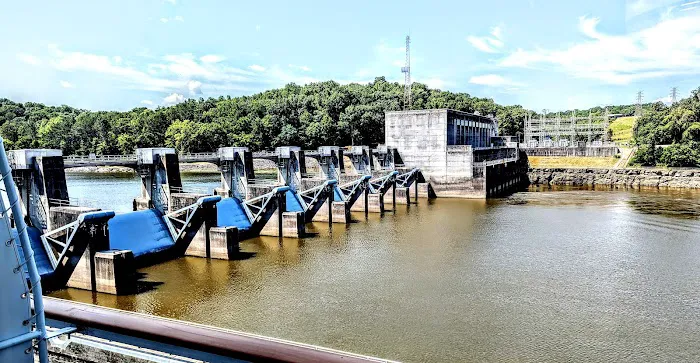 Cheatham Lock and Dam Picture 1