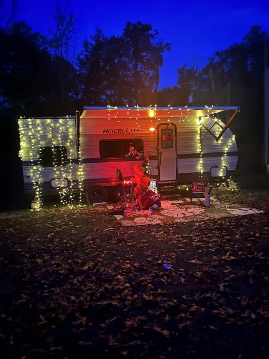 Camping At Dooley’s Empire in Paradise Camper Parking Rental And More Picture 7