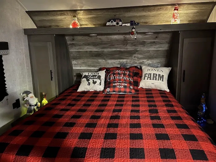 Camping At Dooley’s Empire in Paradise Camper Parking Rental And More Picture 3