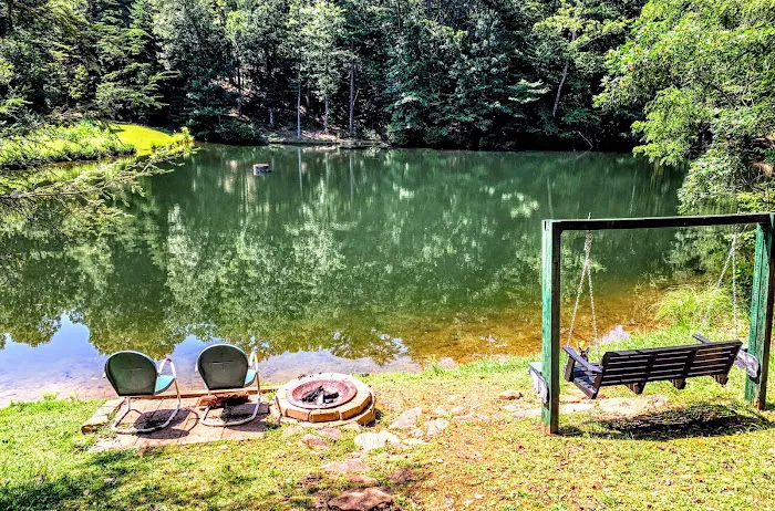 Lucky Lake Cabin Picture 2