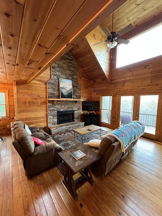 Painted Skies Cabin Picture 6