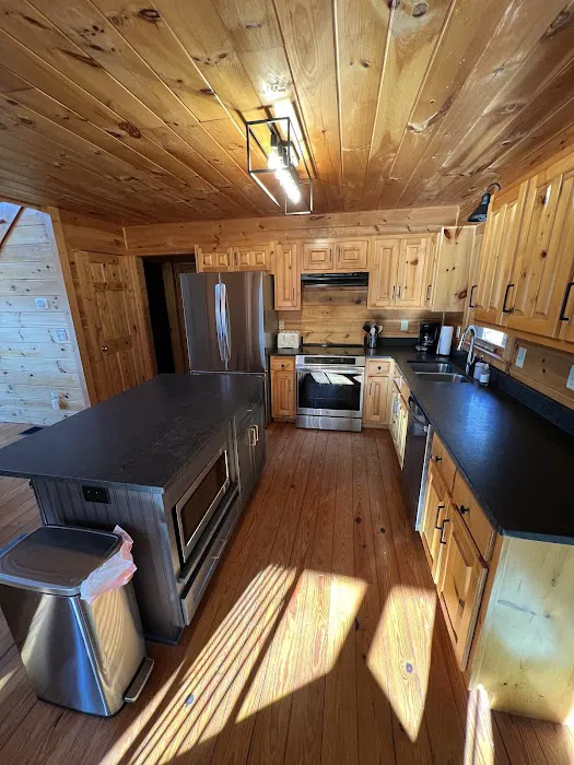 Painted Skies Cabin Picture 3