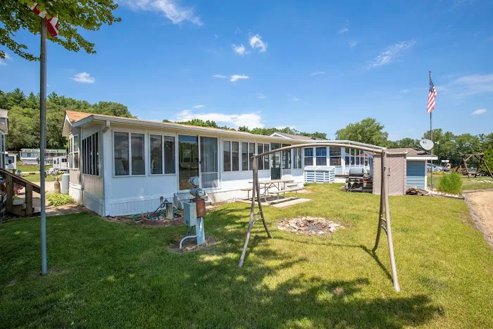 Lake Louise RV Resort Picture 4