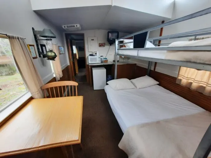 Train Cabooses Picture 1