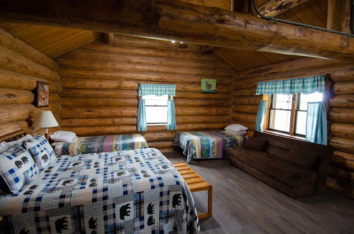 Cabin on the Hill Picture 3