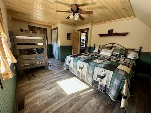 Wanderlust Lodge Picture 5