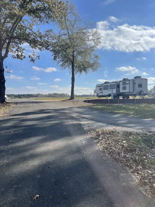 Oakwood RV Park Picture 5