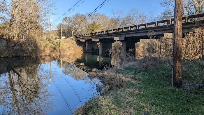 Cedar Creek RV & Outdoor Center Picture 1