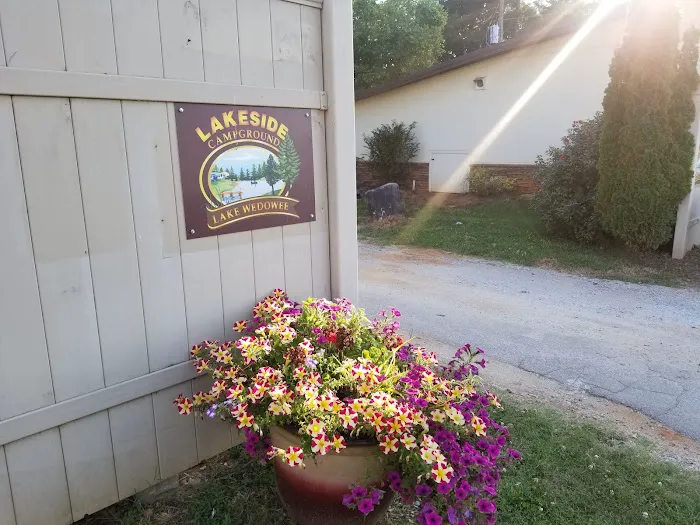 Lakeside Campground Picture 5