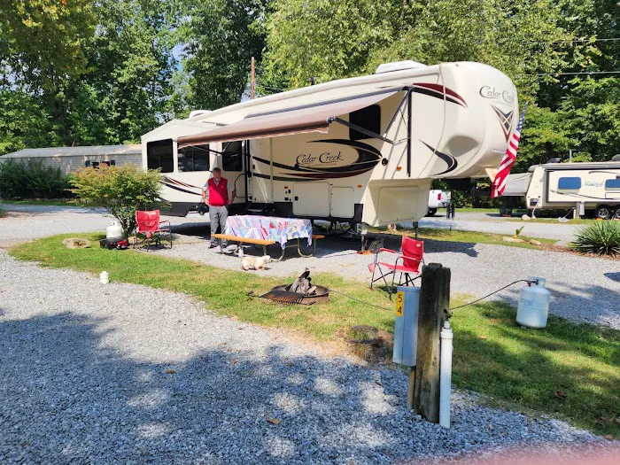 Lookout Mountain / Chattanooga West KOA Holiday Picture 9