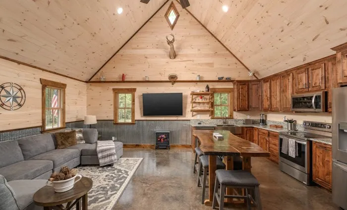 Whitetail Fawn Cabin Picture 5