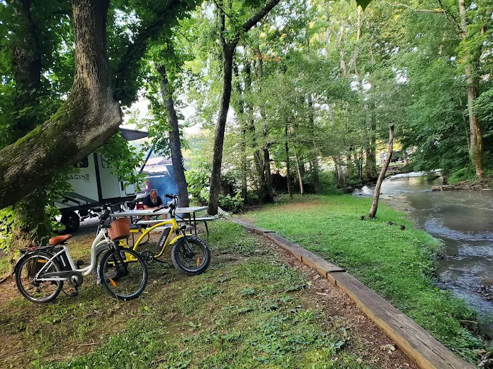 R Haven Overnight Family Park Picture 7