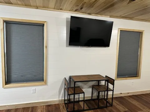 Bigmouth Cave Retreat- Camping and cabins! Picture 2