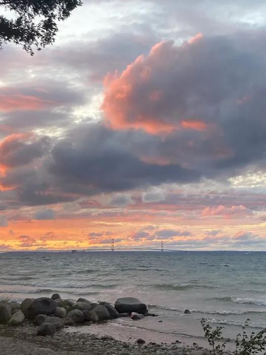 Mackinaw Mill Creek Campground Rally Building Picture 9