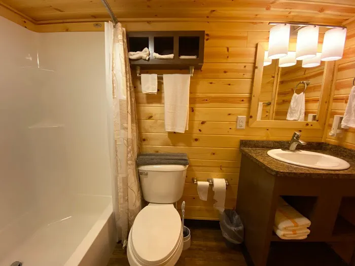 St. Ignace / Mackinac Island KOA Holiday Picture 1