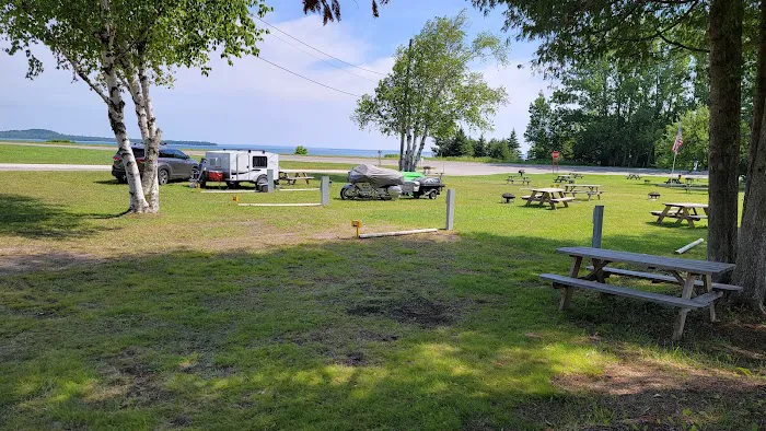 Island View Camp and RV Park Picture 1