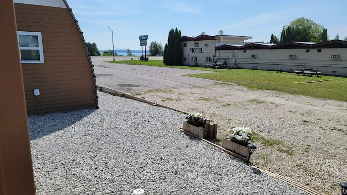 Island View Camp and RV Park Picture 2