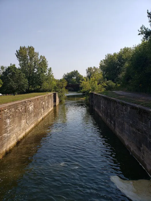 Hennepin Canal - Lock 6 Campground Picture 3