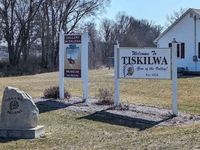 Hennepin Canal Lock 11 - campground Picture 2