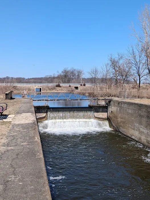 Hennepin Canal Lock 11 - campground Picture 4