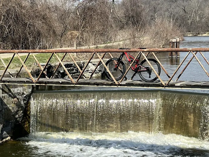 Hennepin Canal Lock 11 - campground Picture 7