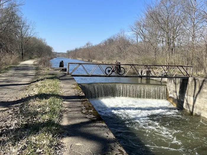 Hennepin Canal Lock 11 - campground Picture 6