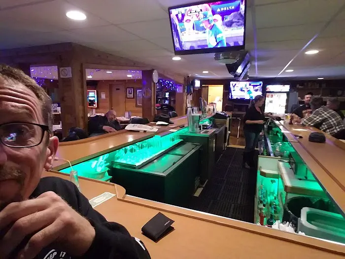 Snug Harbor Inn Picture 7