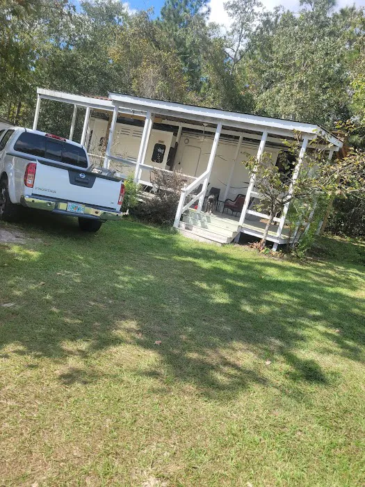 The Hideaway Campground Picture 4