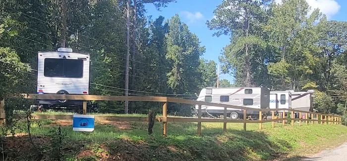 Lake Harding Rv and Campsite Picture 2