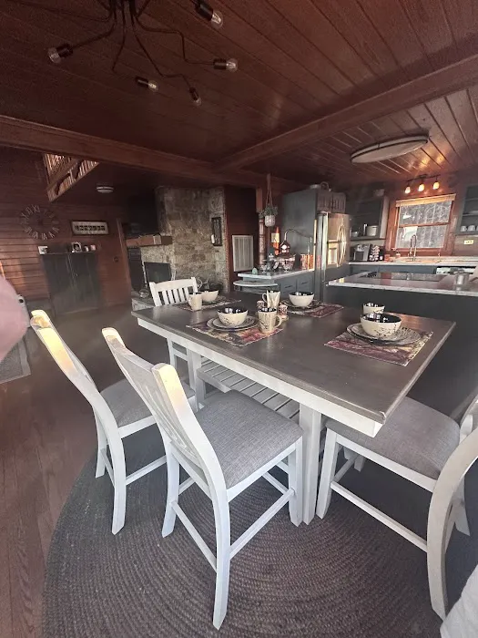 Cabin LeNora Picture 1