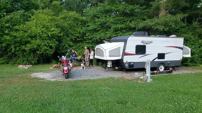 1776 RV & CAMPGROUND Picture 7