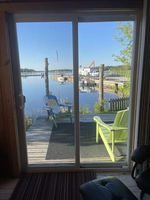 Rainbow Cabins Picture 4