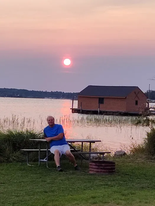 Loons Point RV Park and Campground Picture 1