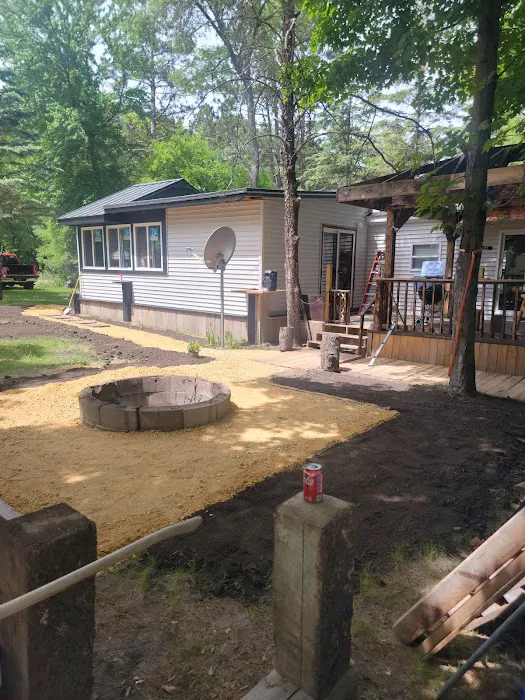 Woodhaven Lakes Picture 11