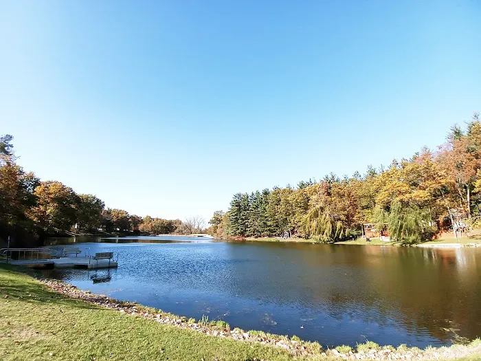 Woodhaven Lakes Picture 14