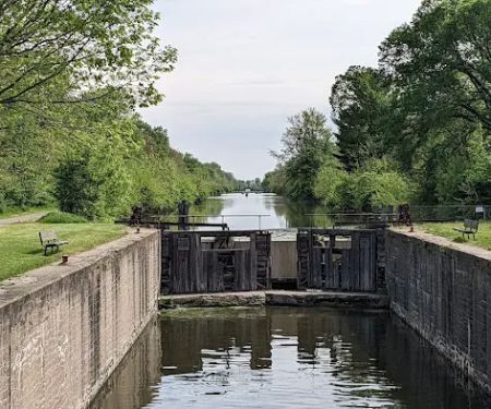 Hennepin Canal Parkway Lock 21 Campground