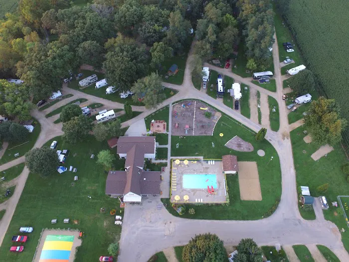 Lena KOA Holiday Picture 3